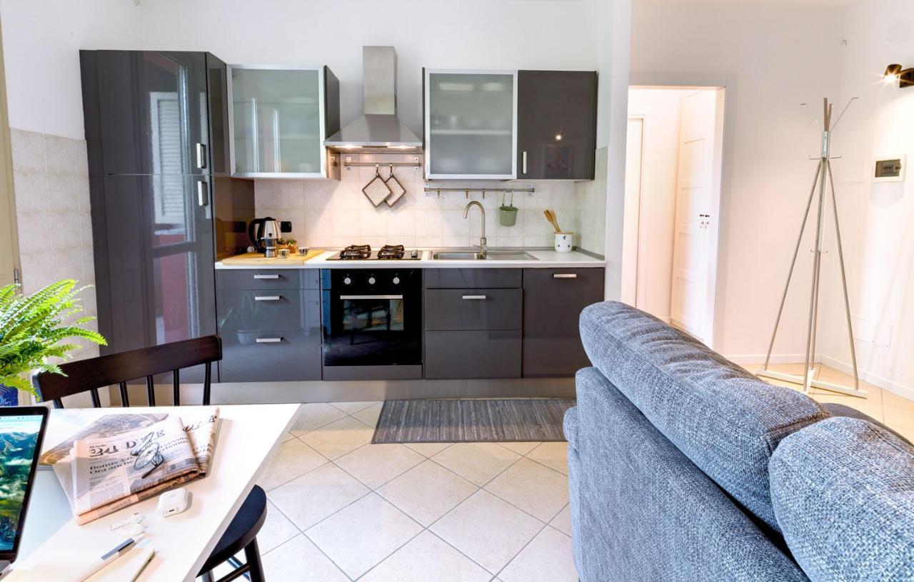 Buro Il Viaggiatore Parma Exteriör bild