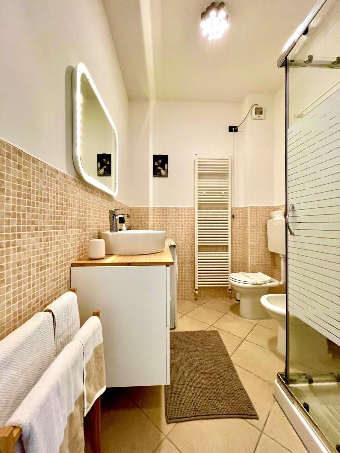 Buro Il Viaggiatore Parma Exteriör bild
